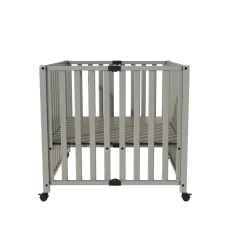 Bebies First Baby Box Met Wieltjes Sarah Met Matras