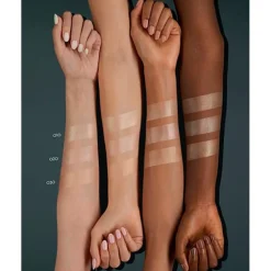 Catrice More Than Glow Ultimate Platinum Glaze Highlighter