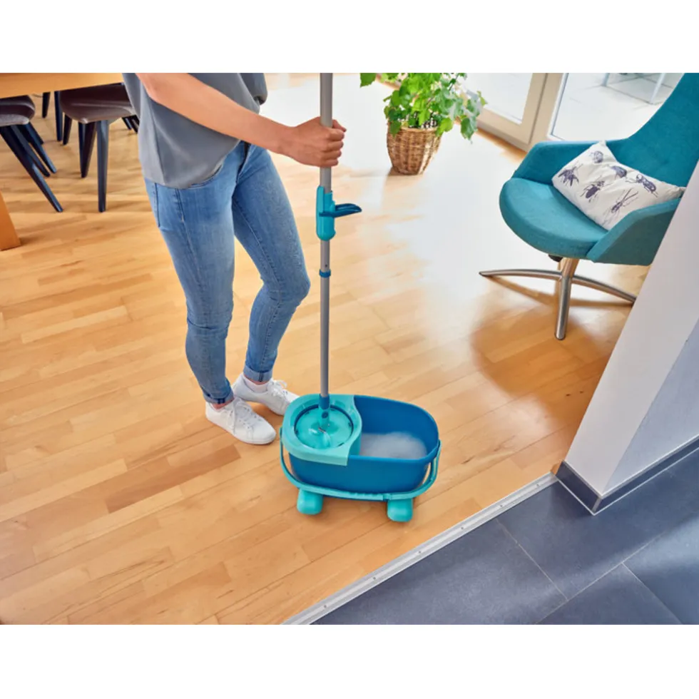 Leifheit Clean Twist Dweil Set Disc Mop Ergo met Emmer op Wieltjes en Uitwringsysteem