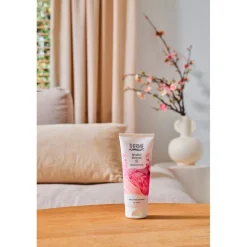 Therme Mindful Blossom Shower Satin Douchecrème